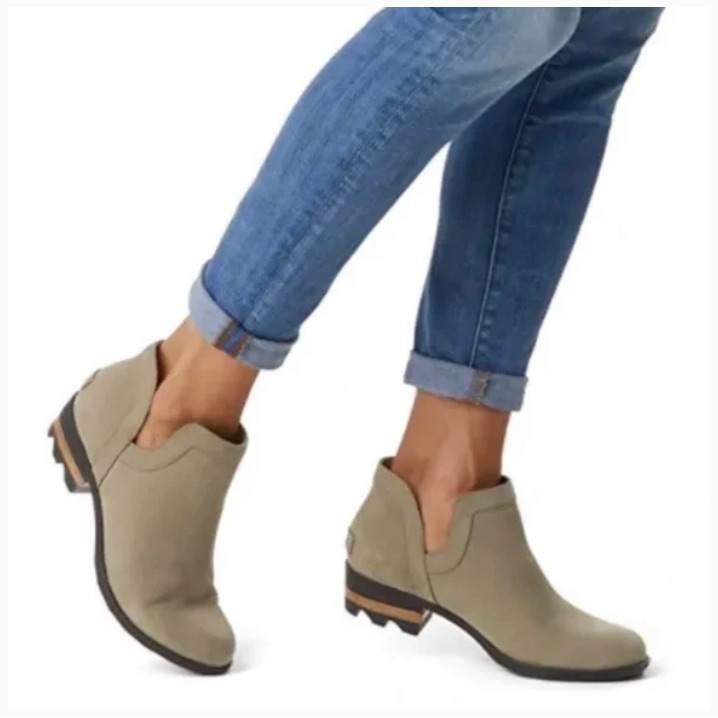 Sorel Lolla Cut Out Waterproof Booties Tan Size 8